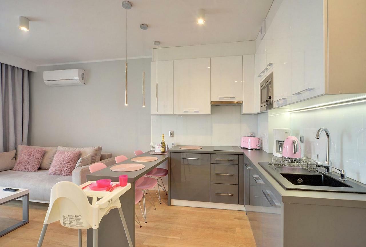 Pink Apartment Lesne Tarasy Дзівнувек Екстер'єр фото